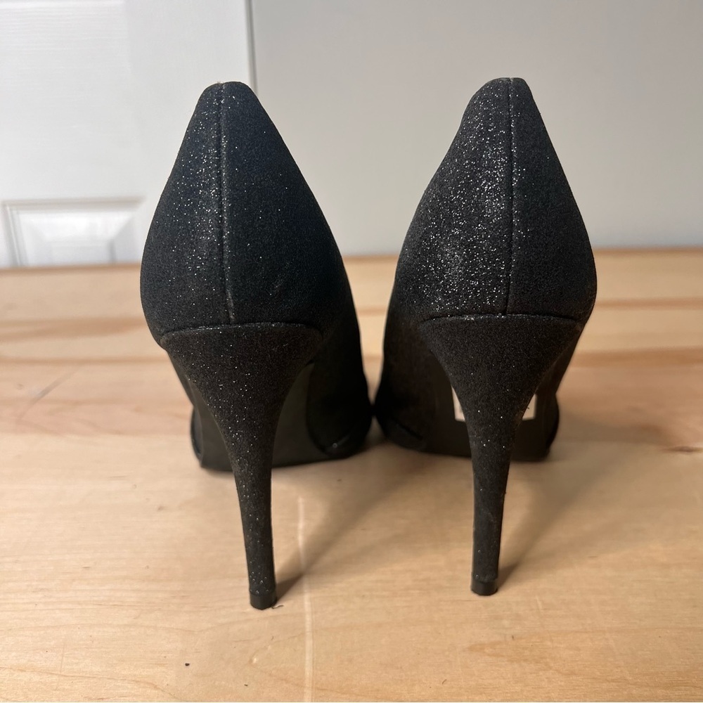 GUESS Black Glitter Sparkle Pumps Women’s 9 Cocktail Party Holiday 4” Heels - Picture 4 of 8